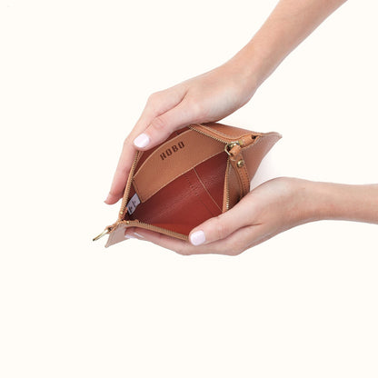 Vida Small Pouch In Micro Pebbled Leather