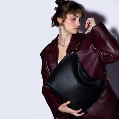 Pier Shoulder Bag In Pebbled Leather