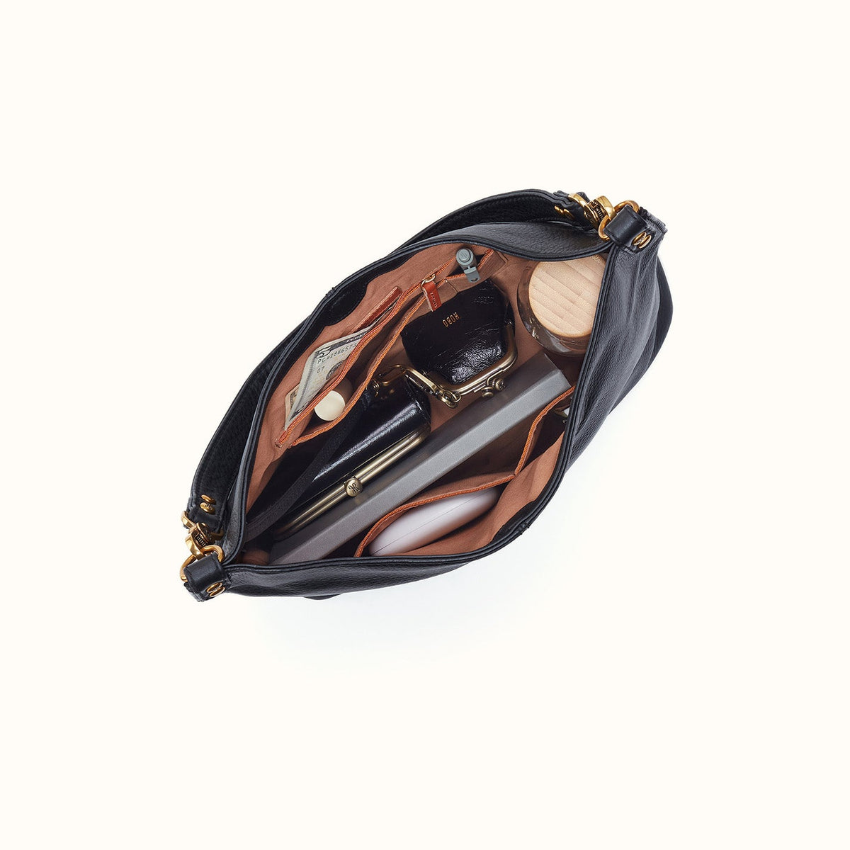 Pier Shoulder Bag In Pebbled Leather