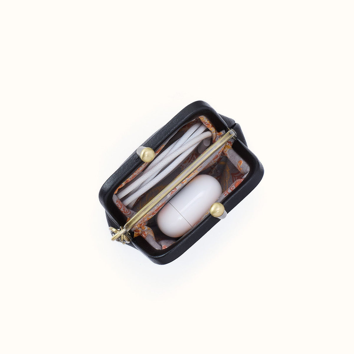 Alba Frame Clip Pouch In Pebbled Leather