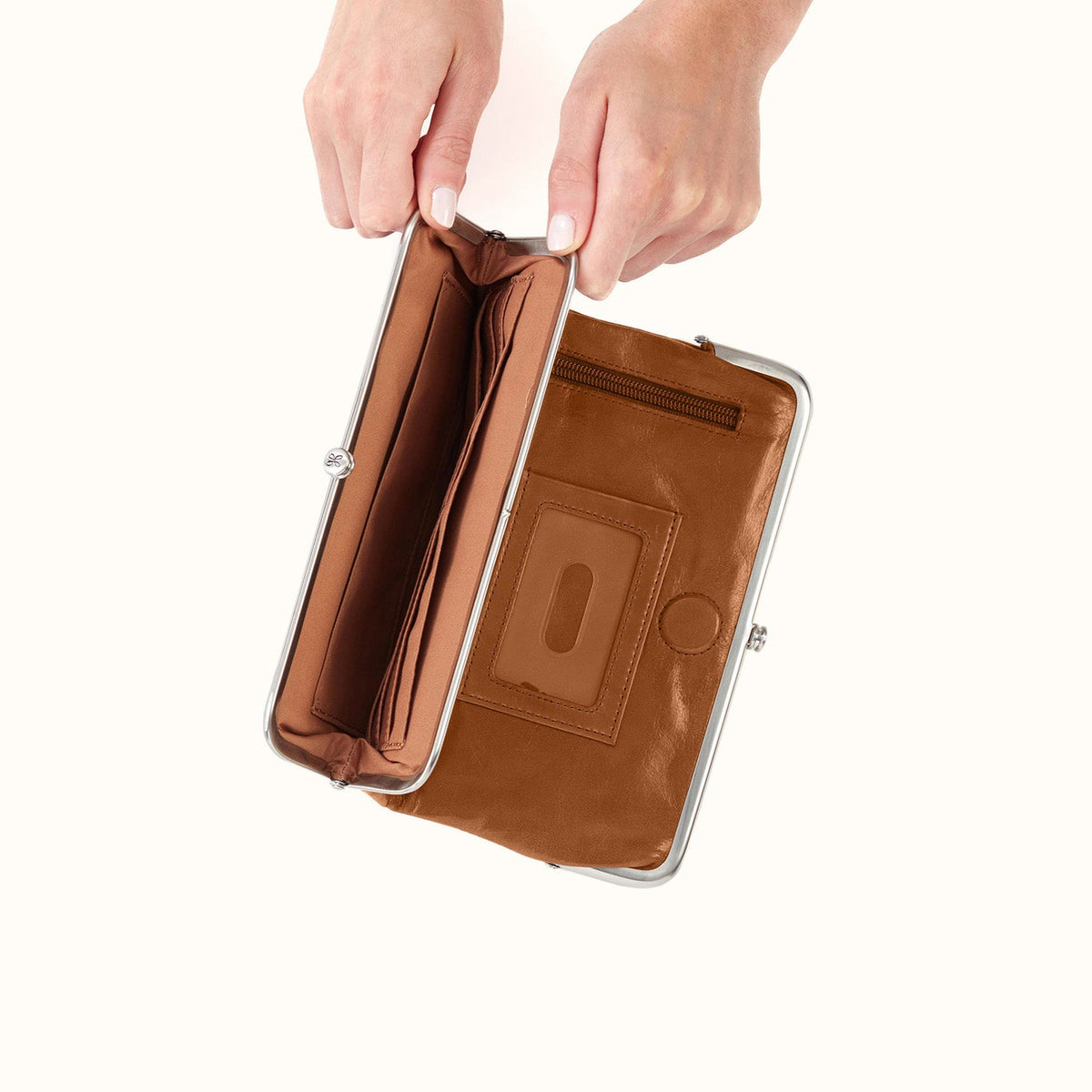 Lauren Clutch-Wallet In Polished Leather